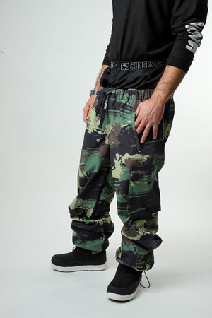
                  
                    Load image into Gallery viewer, Camo Snowpants
                  
                