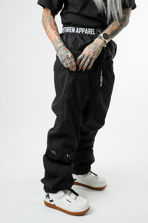 
                  
                    Load image into Gallery viewer, Black waterproof snowpants
                  
                